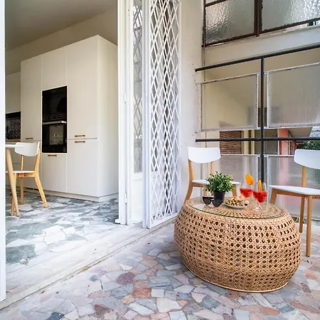 아파트 Casa Alyx By Portofinohomes 산타마르게리타리구레